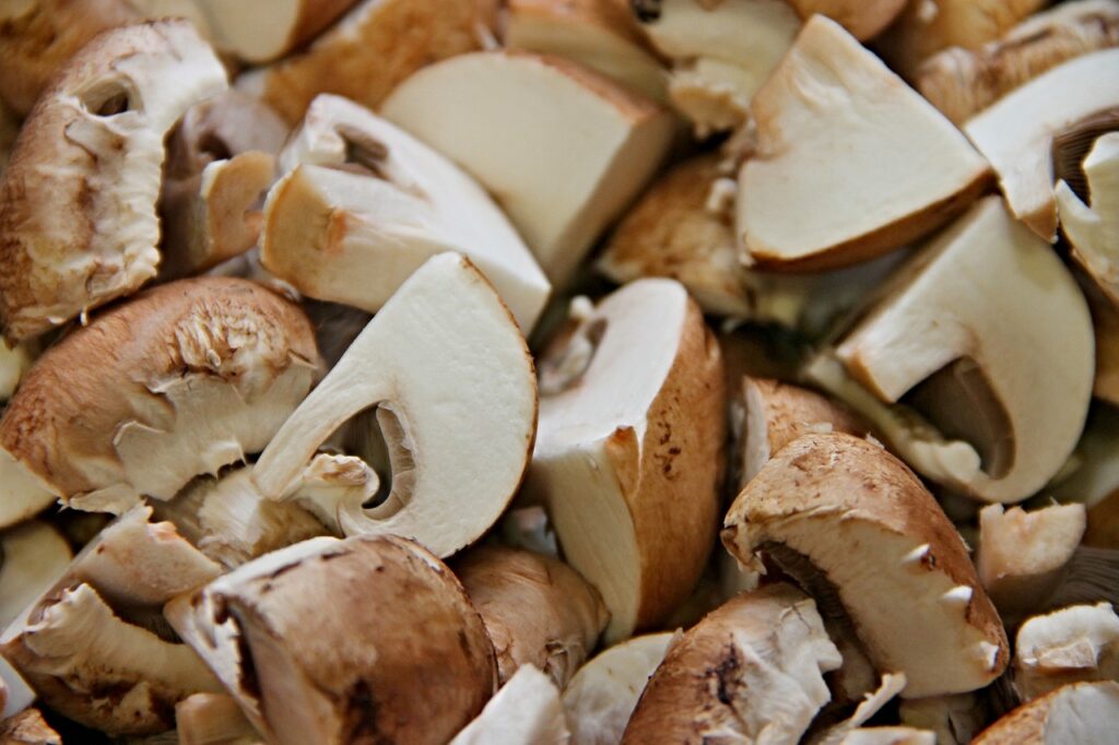 mushrooms, cut, pieces